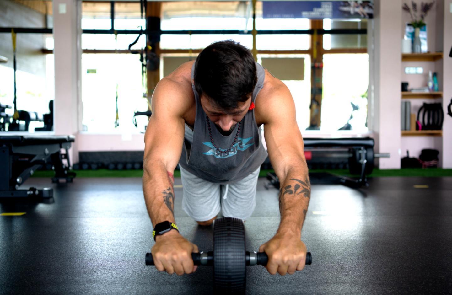 Тренувальний процес з обладнанням